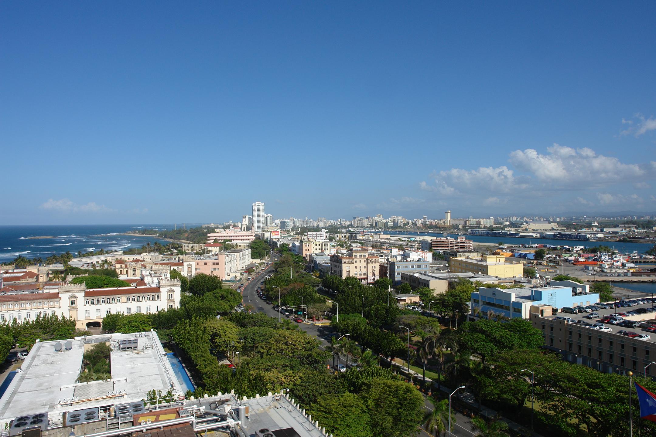 Capitolio de Puerto Rico - San Juan (Puerta de Tierra) - 2011 00119
